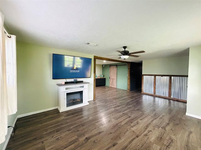 7771 County Road 400, Brazoria, TX 77422