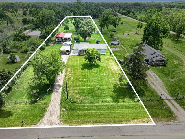 7771 County Road 400, Brazoria, TX 77422