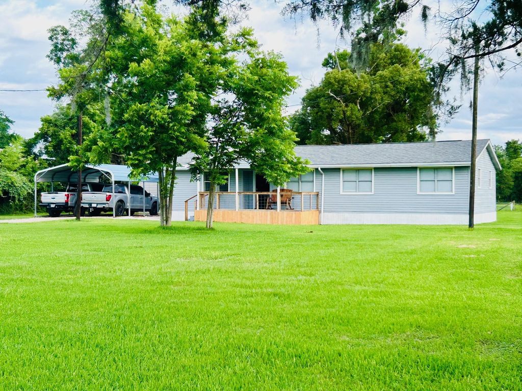 7771 County Road 400, Brazoria, TX 77422