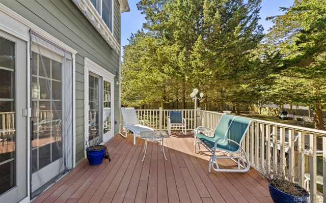 22 Peninsula Drive, Sag Harbor, NY 11963