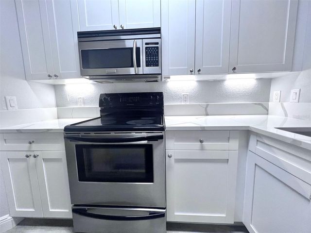 2250 PORTOFINO PLACE 23-023, Palm Harbor, FL 34683