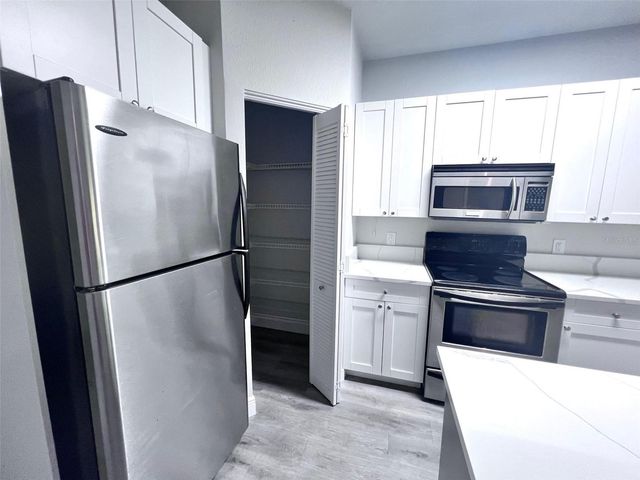 2250 PORTOFINO PLACE 23-023, Palm Harbor, FL 34683