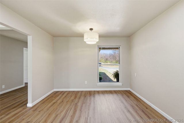 32186 E 723 Road, Wagoner, OK 74467