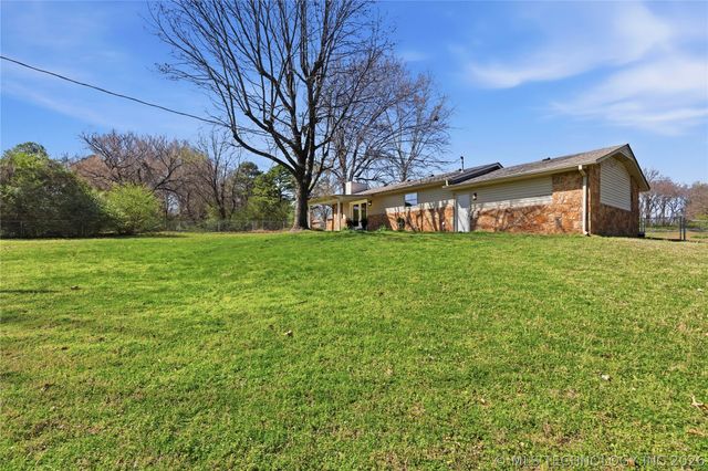 32186 E 723 Road, Wagoner, OK 74467