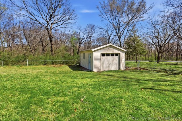 32186 E 723 Road, Wagoner, OK 74467