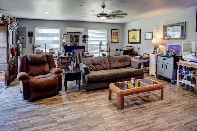 1940 County Road 335, Shiner, TX 77984