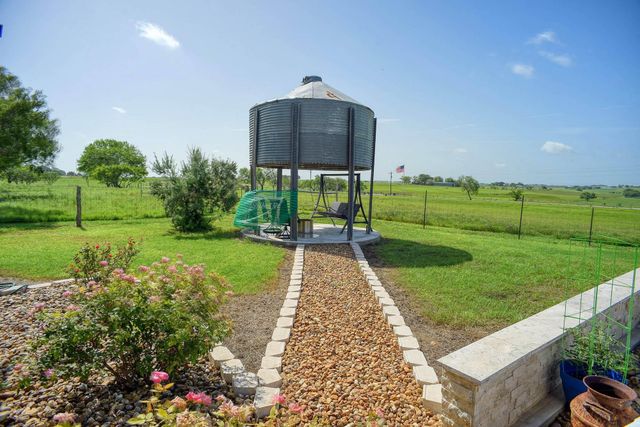 1940 County Road 335, Shiner, TX 77984