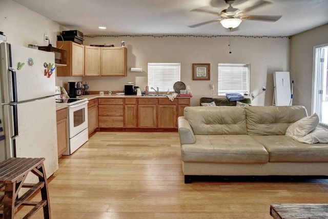 1940 County Road 335, Shiner, TX 77984