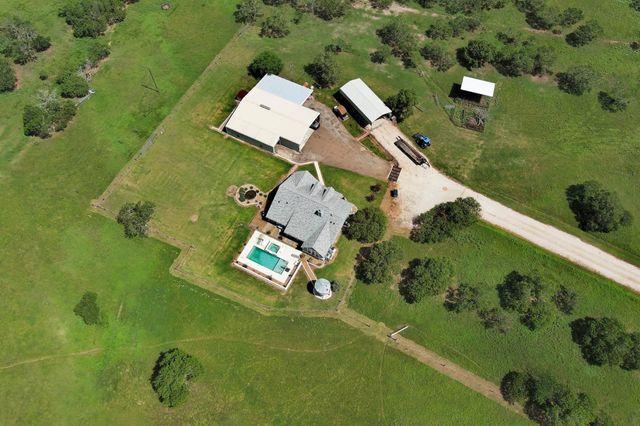 1940 County Road 335, Shiner, TX 77984
