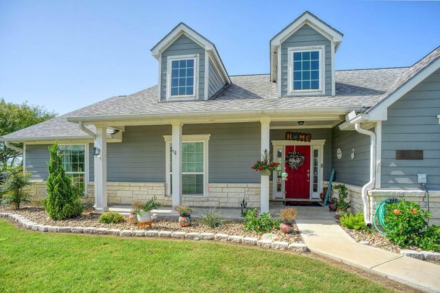 1940 County Road 335, Shiner, TX 77984