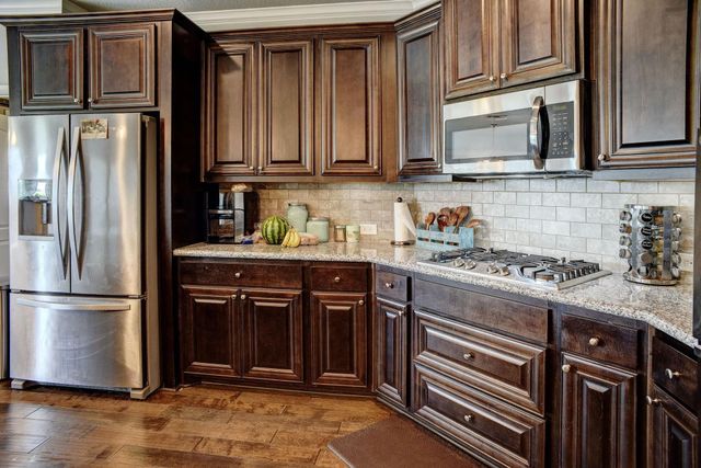 1940 County Road 335, Shiner, TX 77984