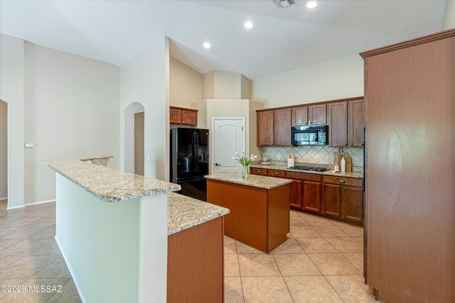 622 W Tremolo Lane, Oro Valley, AZ 85737