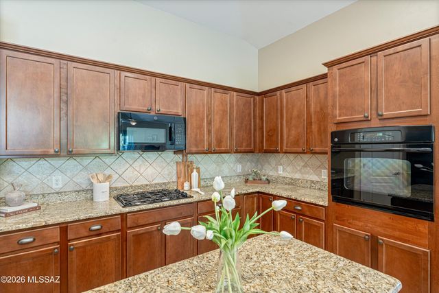 622 W Tremolo Lane, Oro Valley, AZ 85737