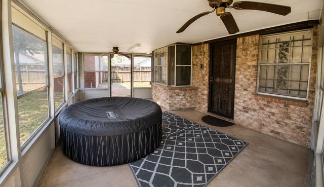 12810 Indianapolis Street, Houston, TX 77015