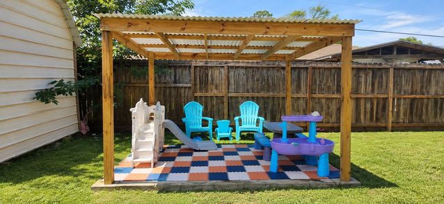 12810 Indianapolis Street, Houston, TX 77015