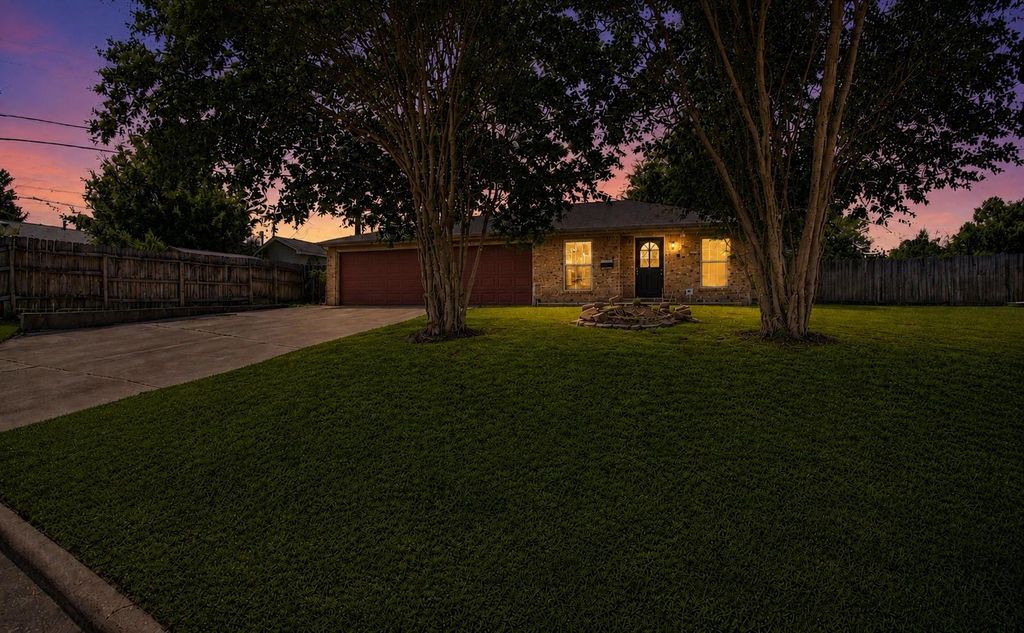 12810 Indianapolis Street, Houston, TX 77015