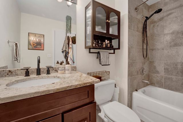 1525 S Sangamon Street 307, Chicago, IL 60608