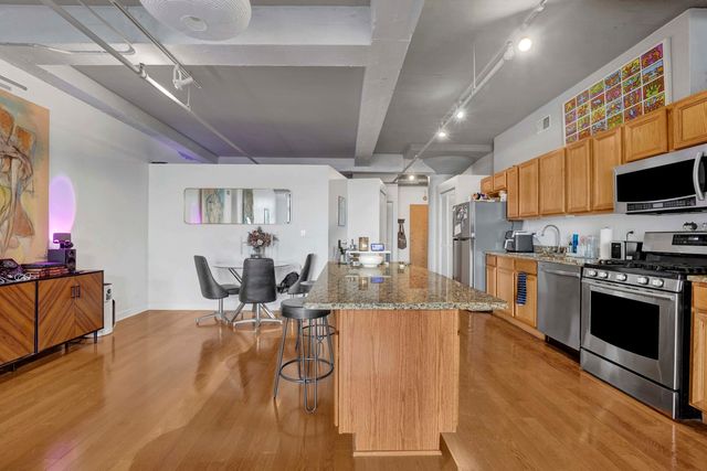 1525 S Sangamon Street 307, Chicago, IL 60608