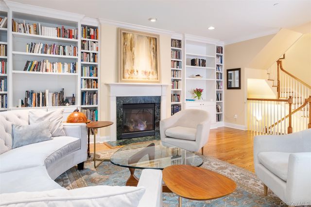 31 1st Street, Pelham, NY 10803