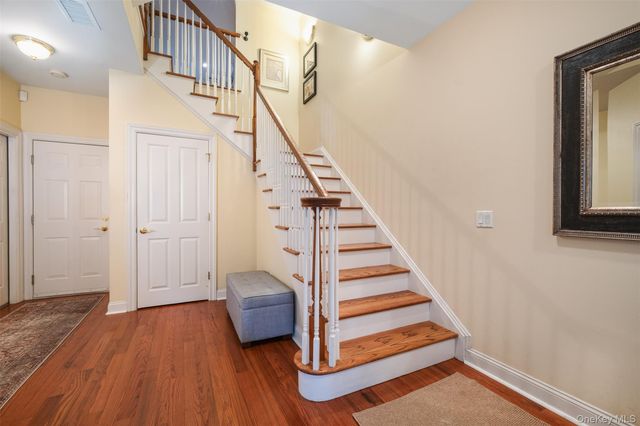 31 1st Street, Pelham, NY 10803