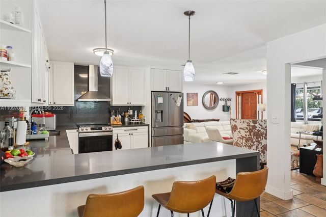 314 NE 85th St, El Portal, FL 33138