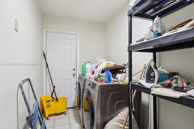 314 NE 85th St, El Portal, FL 33138