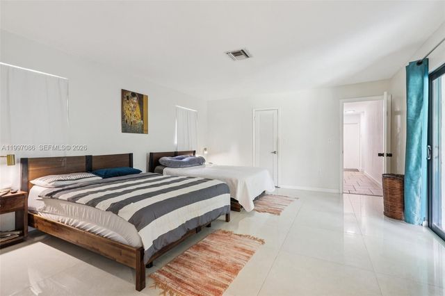 314 NE 85th St, El Portal, FL 33138