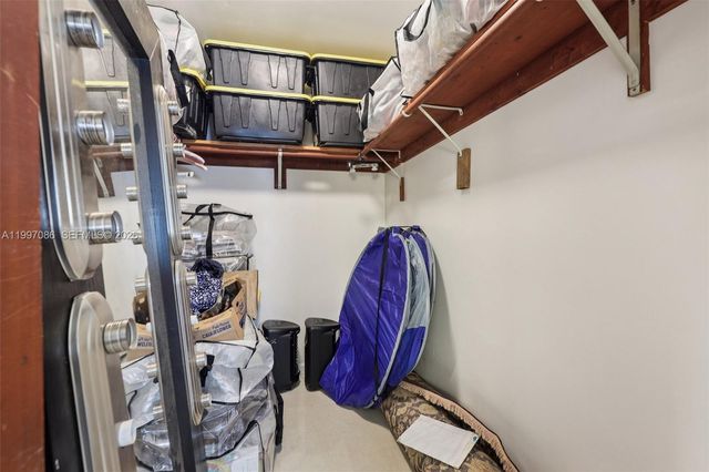 314 NE 85th St, El Portal, FL 33138