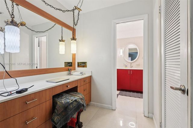 314 NE 85th St, El Portal, FL 33138