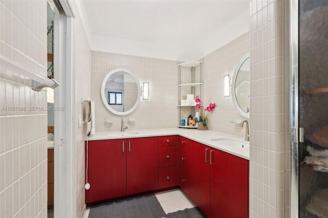 314 NE 85th St, El Portal, FL 33138