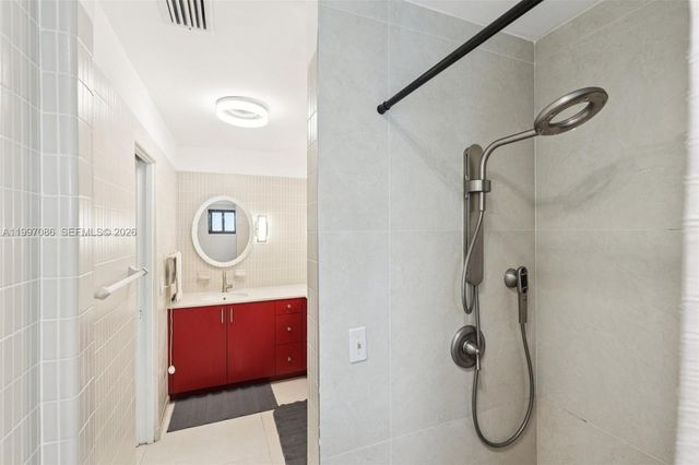 314 NE 85th St, El Portal, FL 33138