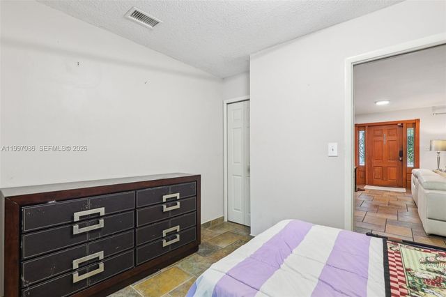 314 NE 85th St, El Portal, FL 33138