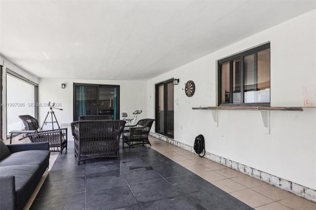 314 NE 85th St, El Portal, FL 33138