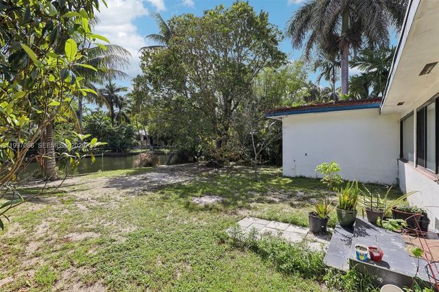 314 NE 85th St, El Portal, FL 33138