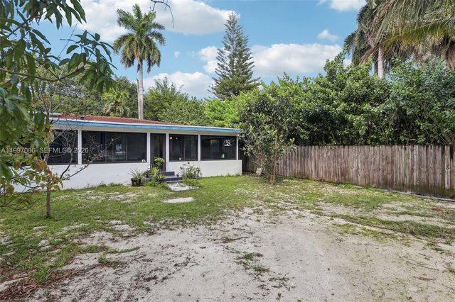 314 NE 85th St, El Portal, FL 33138