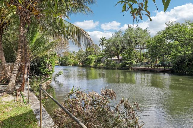 314 NE 85th St, El Portal, FL 33138