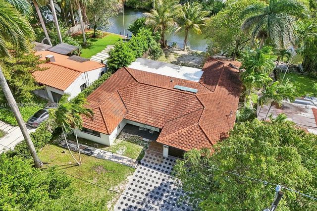 314 NE 85th St, El Portal, FL 33138