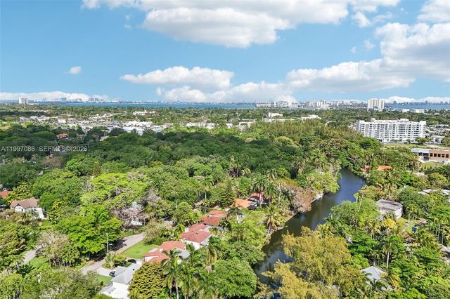 314 NE 85th St, El Portal, FL 33138