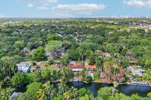 314 NE 85th St, El Portal, FL 33138