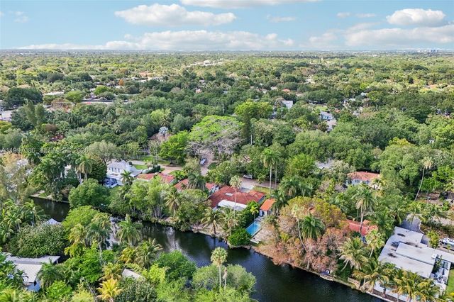 314 NE 85th St, El Portal, FL 33138