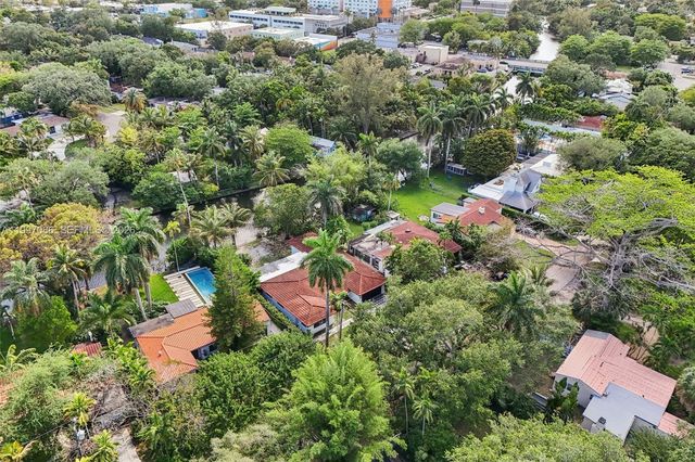 314 NE 85th St, El Portal, FL 33138