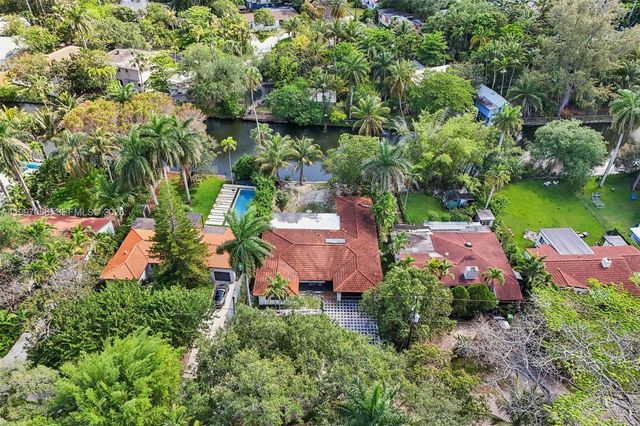 314 NE 85th St, El Portal, FL 33138