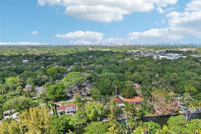 314 NE 85th St, El Portal, FL 33138