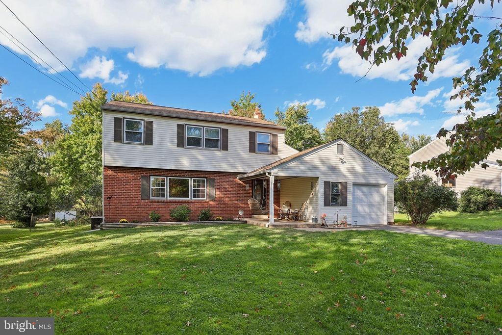 729 MOCKINGBIRD LN #, EAGLEVILLE, PA 19403 — exterior