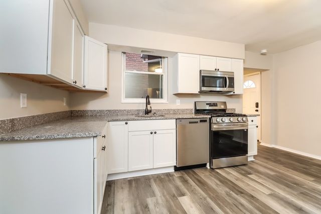 823 Collins Ave, Highland Park, PA 15206