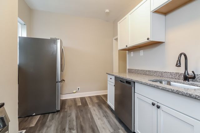 823 Collins Ave, Highland Park, PA 15206