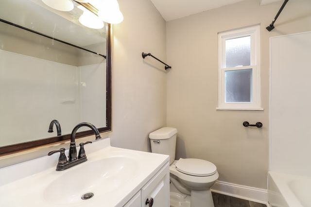 823 Collins Ave, Highland Park, PA 15206