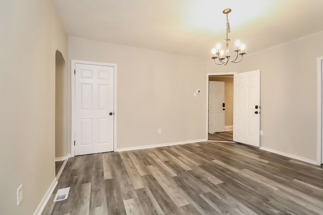 823 Collins Ave, Highland Park, PA 15206