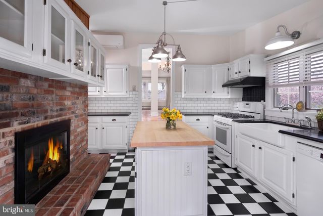 41 TITUS AVE, Lawrence Township, NJ 08648