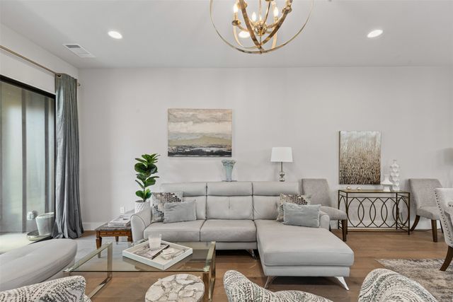 2741 Merrimac Street 101, Fort Worth, TX 76107